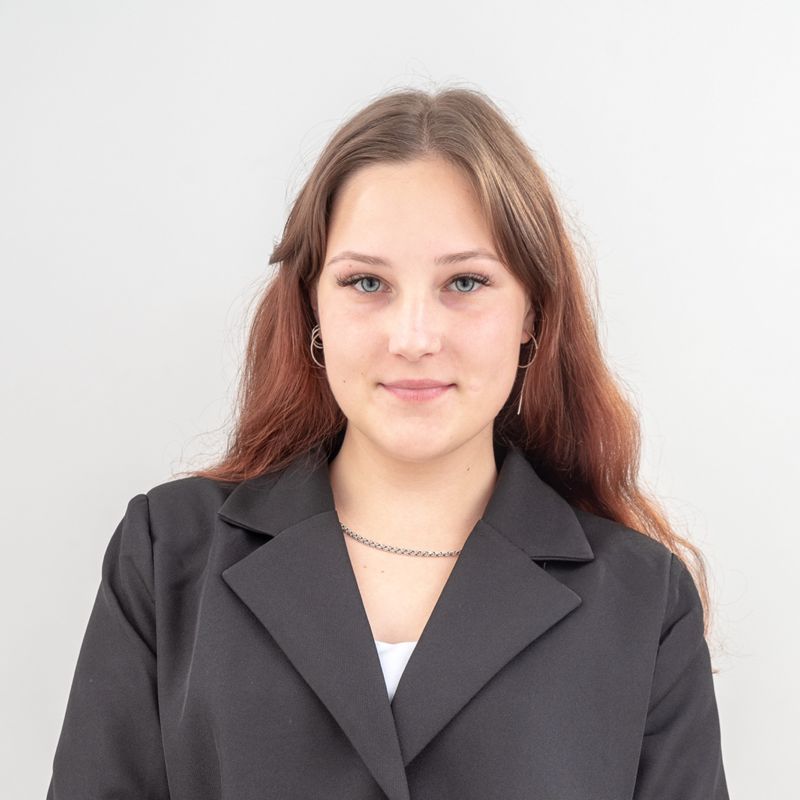 Алина