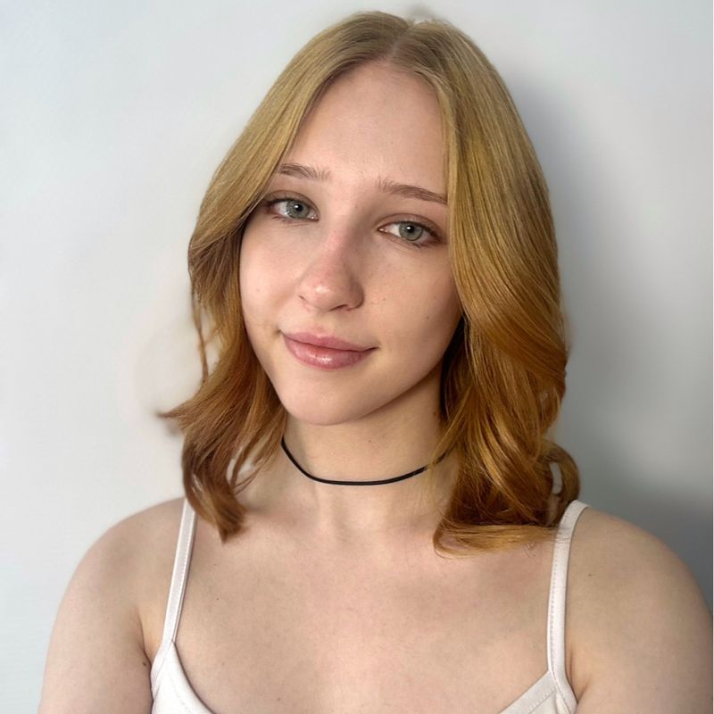 Сундукова София