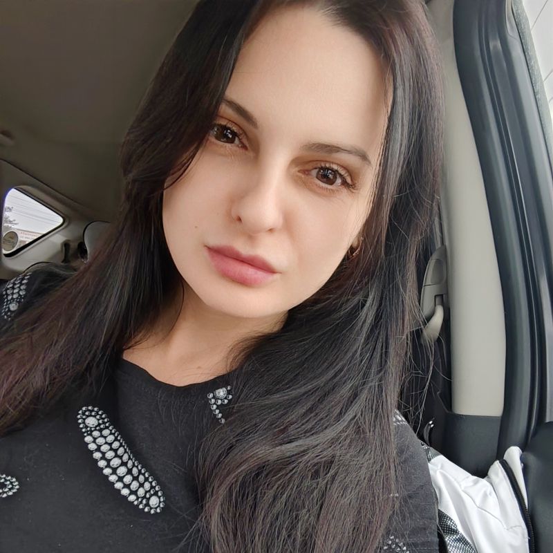 Елена  Бирюкова