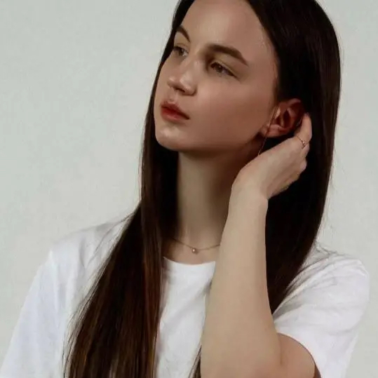Полина