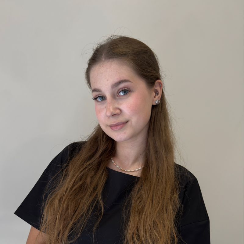 Полина