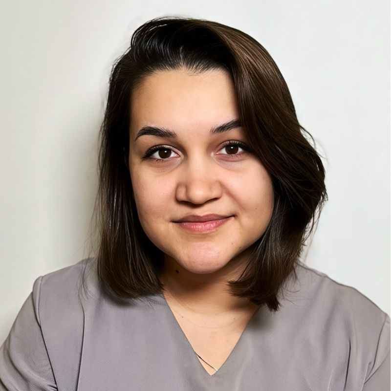 Гусарова Полина