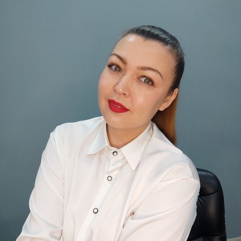 Пфляумер Юлия