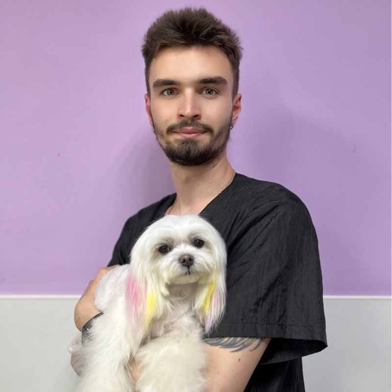 Действующий мастер Николай