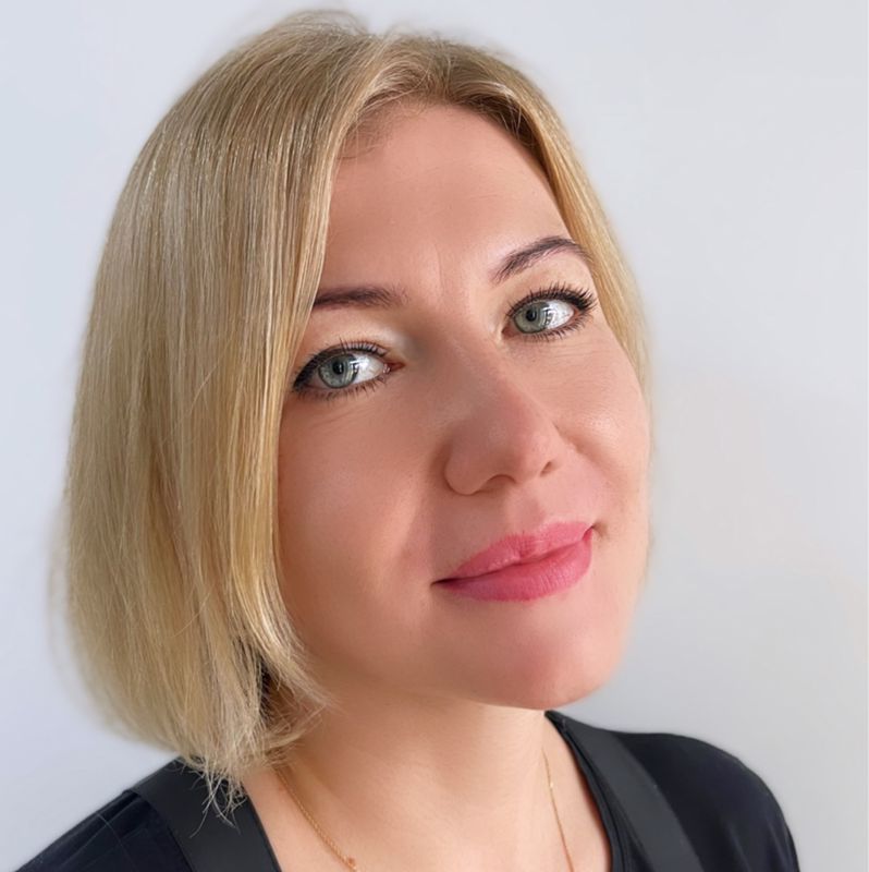 Котельникова Елена