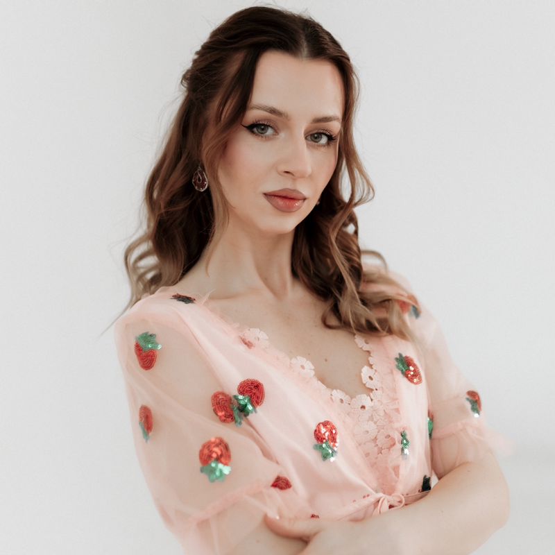 Полина