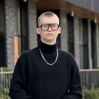 Артём