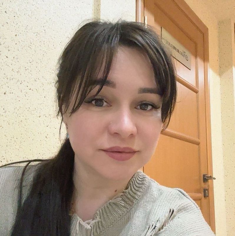 Маникюр/педикюр Елена