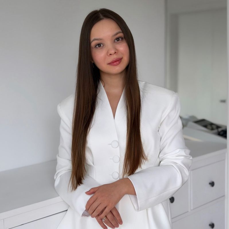 Эльза Назибовна