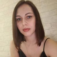 Ланг Надежда