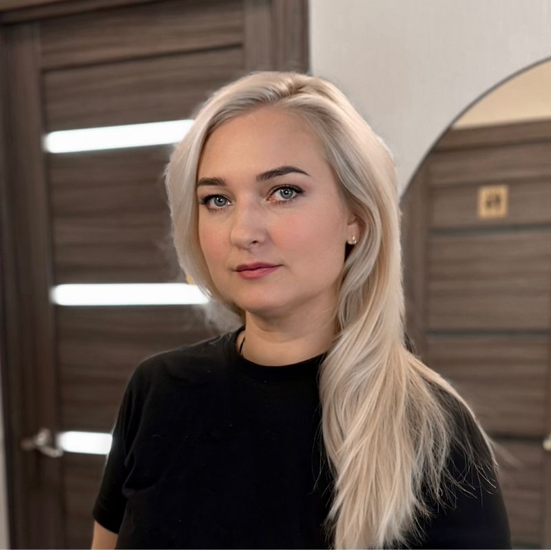 Мастер  по сложному педикюру Светлана