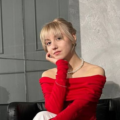 Попова Ксения