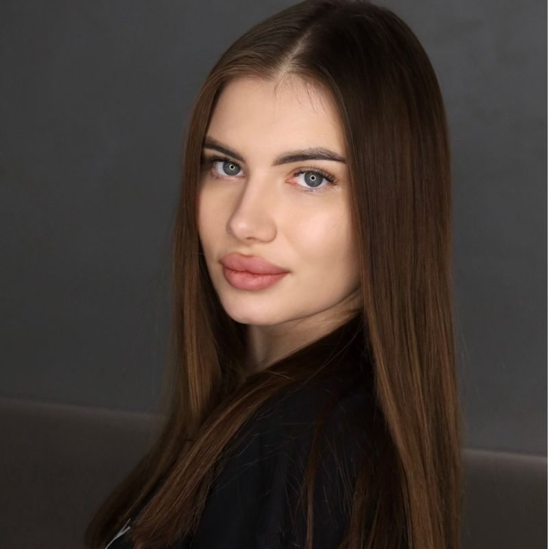 Полина