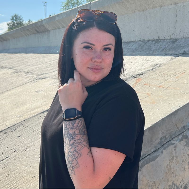 Полина