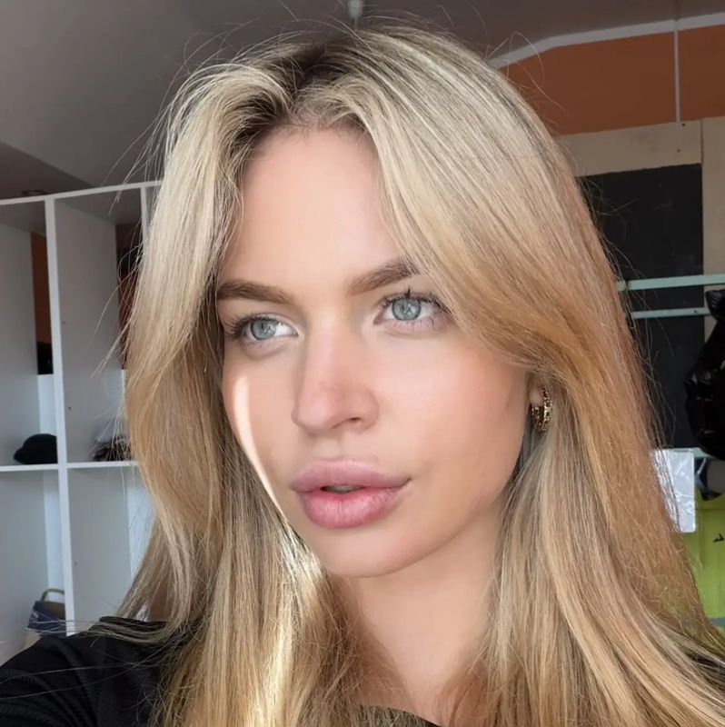 Ева