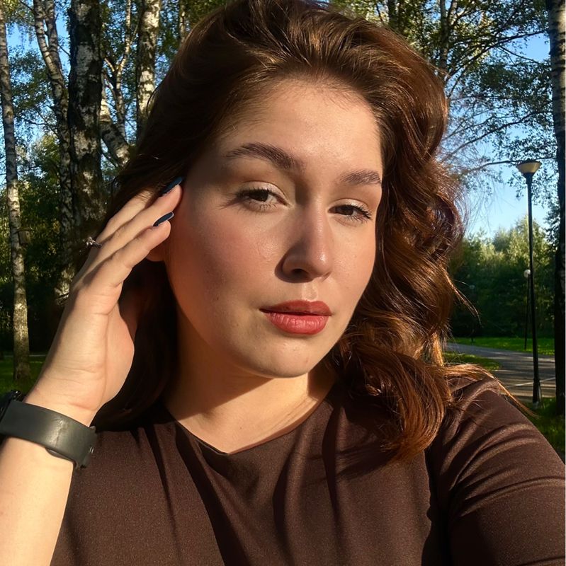 Полина