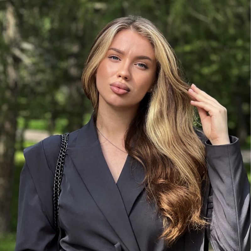 Алина