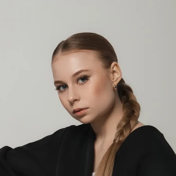 Евсеева Елена