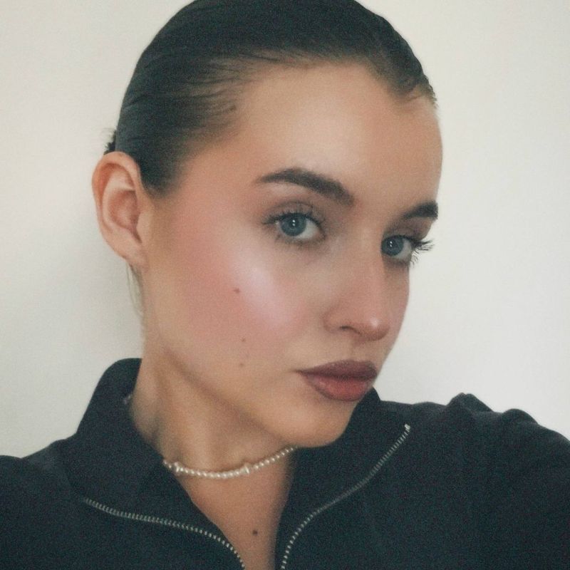 Полина