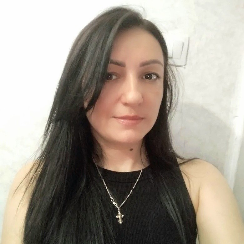 Мастер маникюра и педикюра Лейла