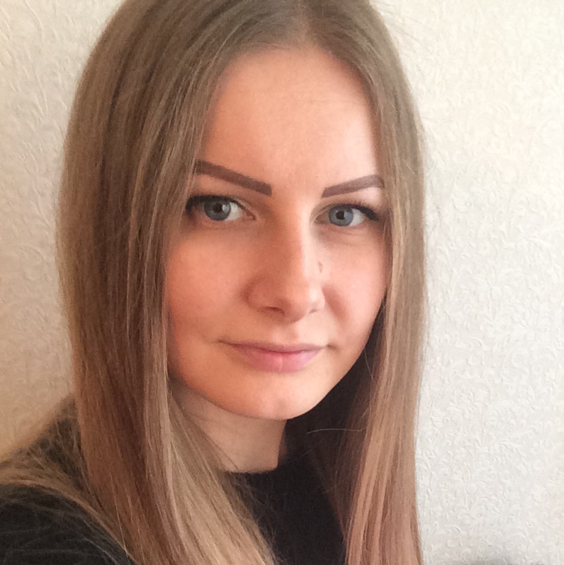 Полякова Лора