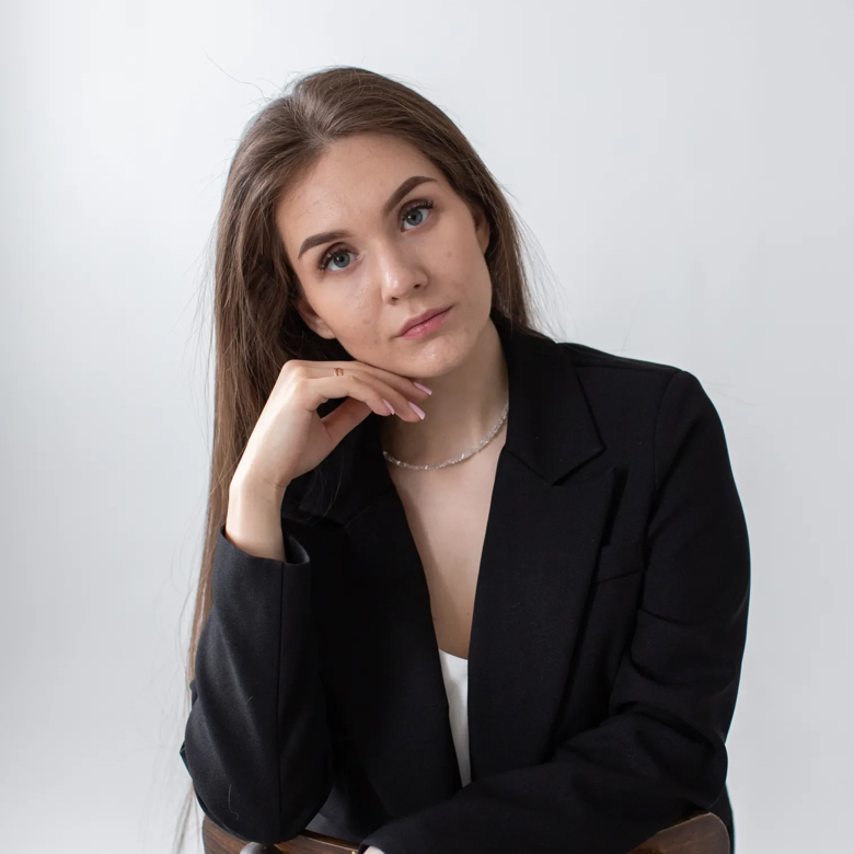 Алина