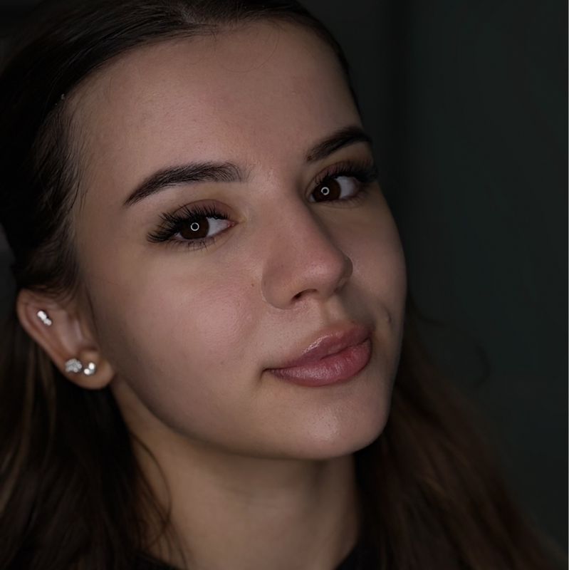 Полина