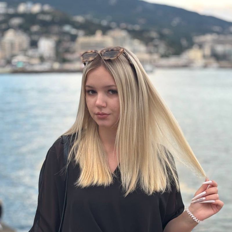 Полина