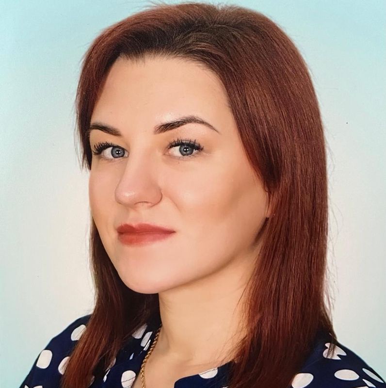 Специалист Алена