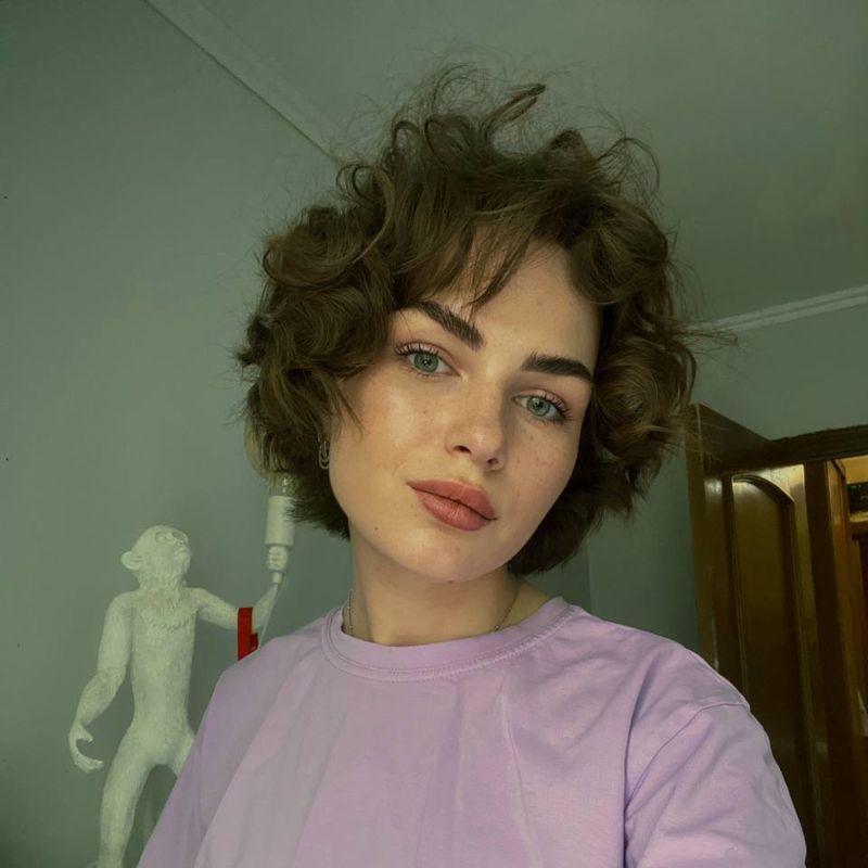 Полина