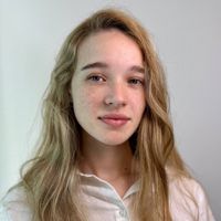 Полина