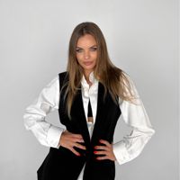 Полина