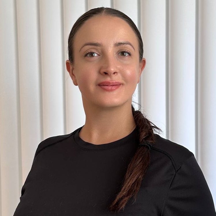 Лошкарева Людмила
