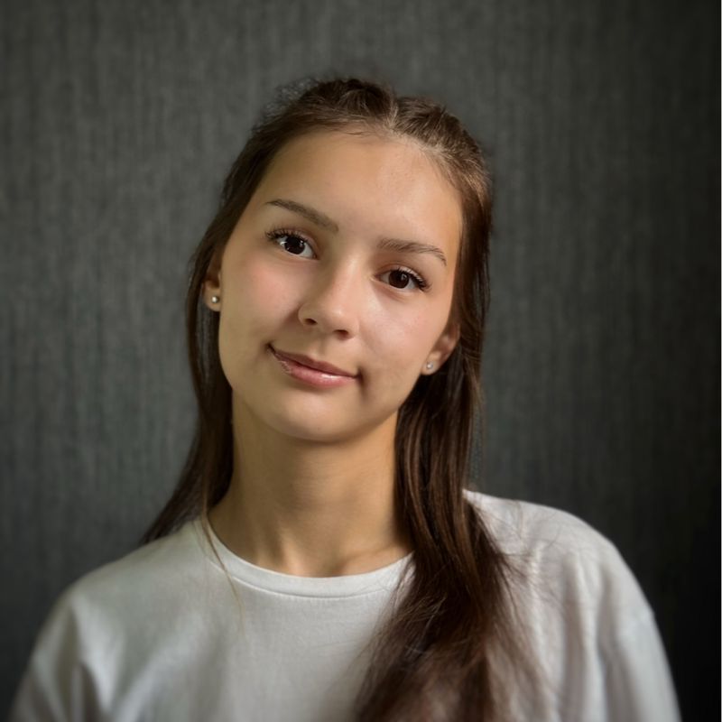 Алина