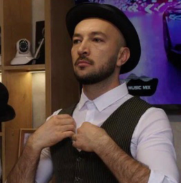 Александр