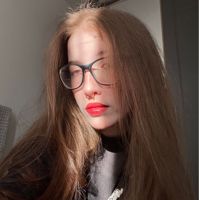 Оля