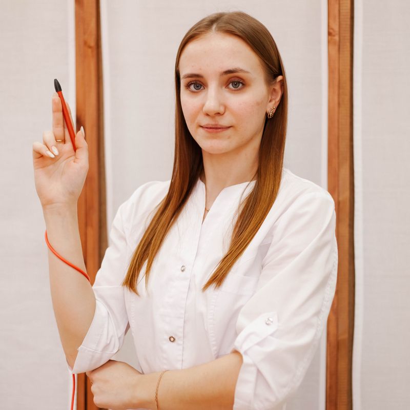 Макарова Елена