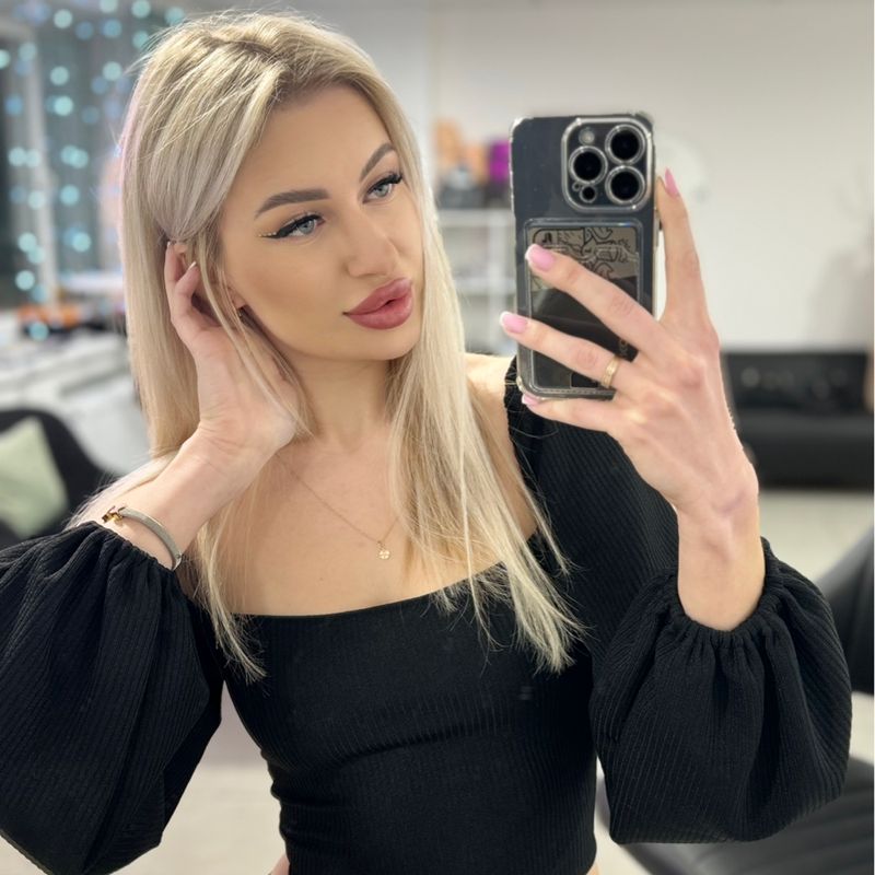 Никулина Алиса