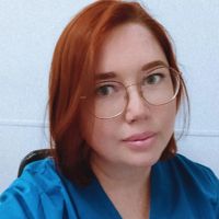 Волкова Елена — коррекция бровей