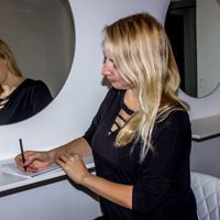 Анна Давыдова — led наращивание ресниц в Петрозаводске