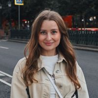 Хохрякова Александра — наращивание ресниц + оформление бровей в Кирове