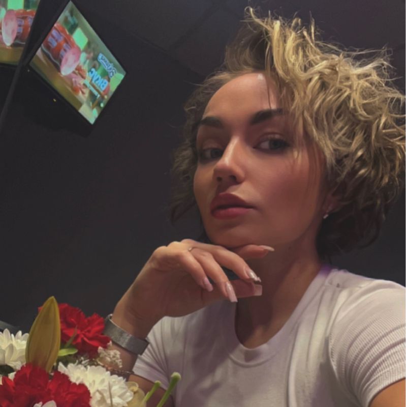 Kira Brows