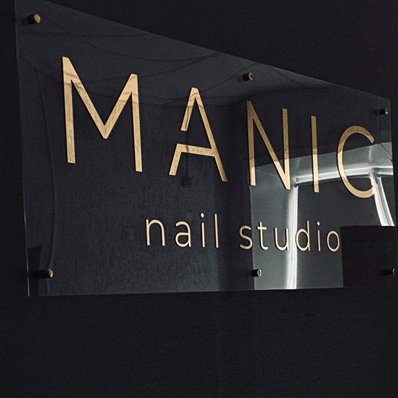 Manic.nailstudio
