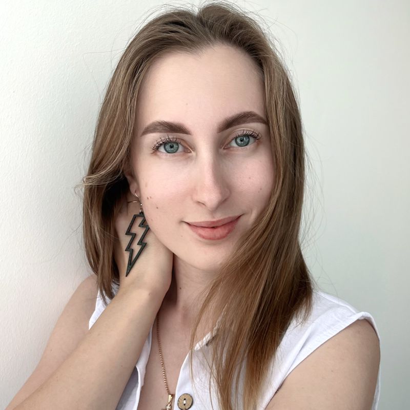 Назарова Елена