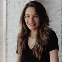 Ангелина — педикюр аппаратный в Смоленске