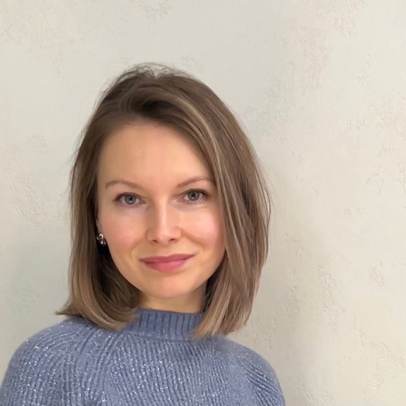 Александра Колесникова