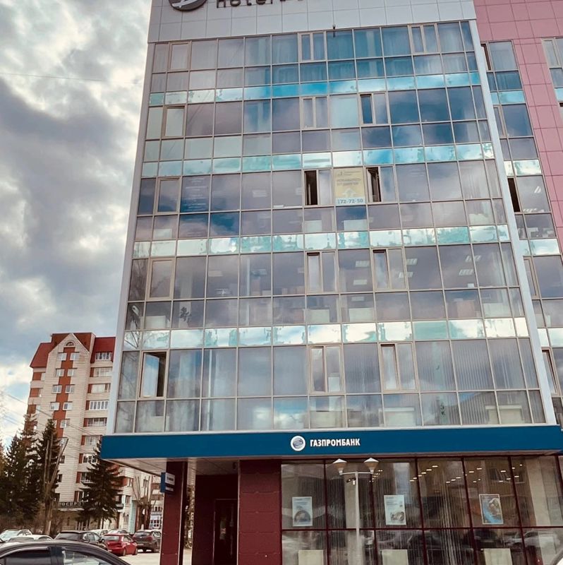 БровиХаус