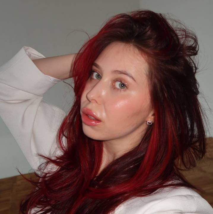 Polinalozhkinaa