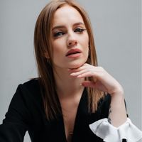 Любовь Платонова — коррекция бровей в Магнитогорске