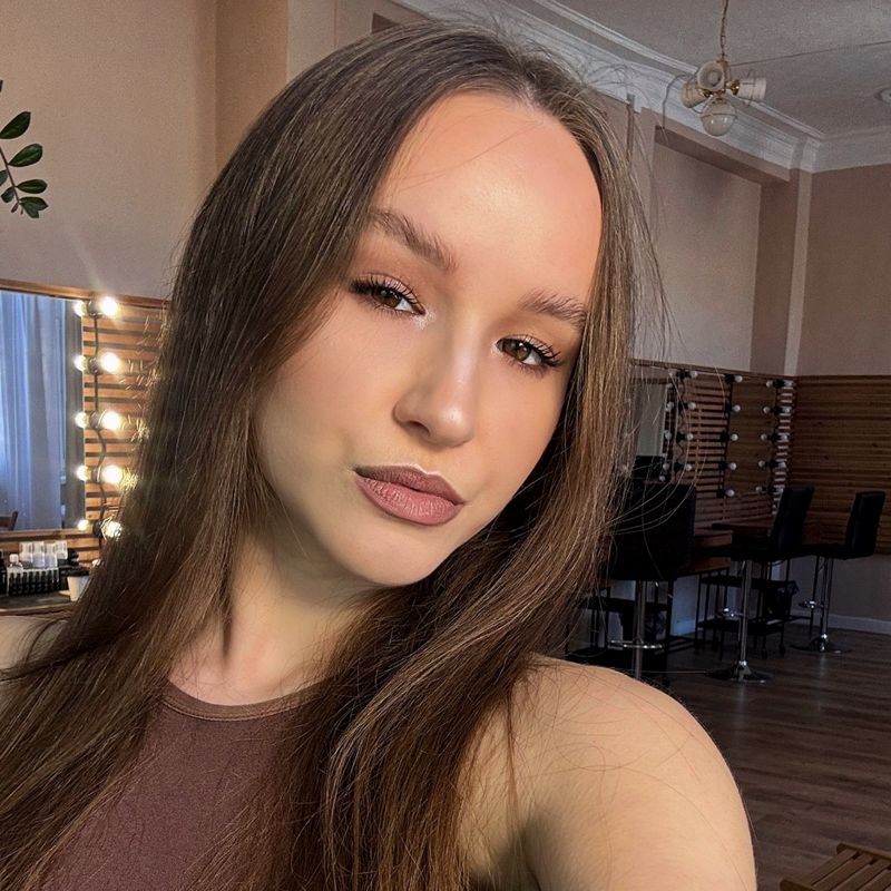 Сабрина Веселова